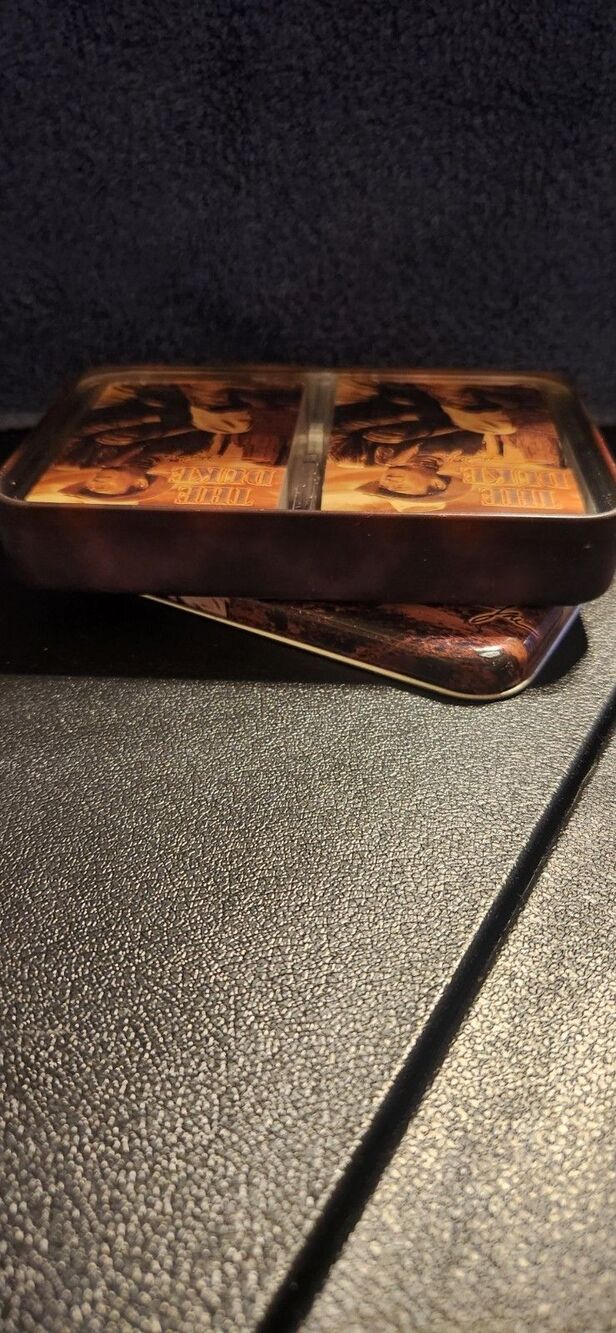 Vintage & Collectible John Wayne 2 decks of playing Sealed cards in a metal tin - Picture 5 of 7